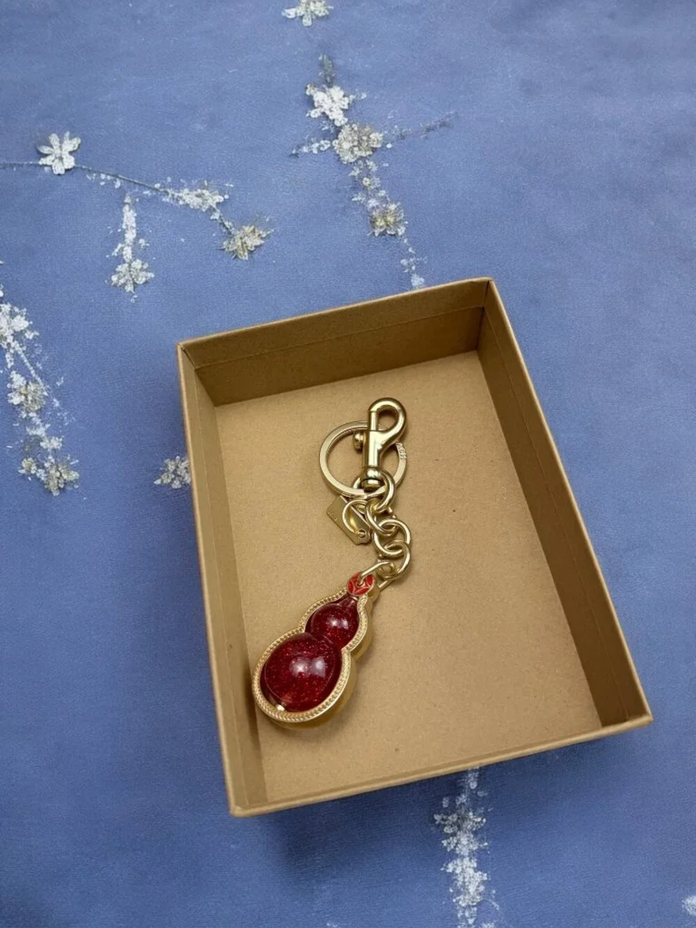 🌸Coach Elegant Red and Gold Keychain